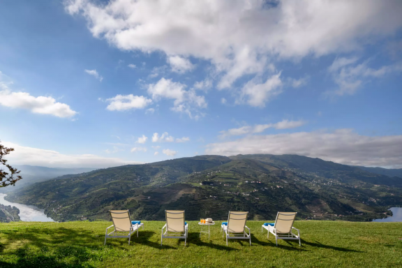 Into the Douro Valley from Porto