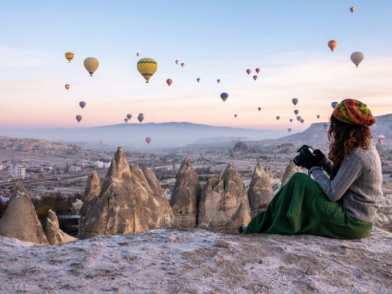Behind the Lens, by Art In Voyage