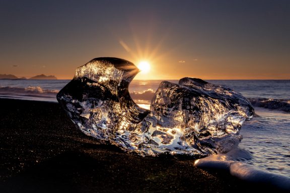 Glaciers and icy diamonds 