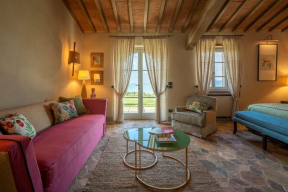Garden Jr. Suite Lake View
