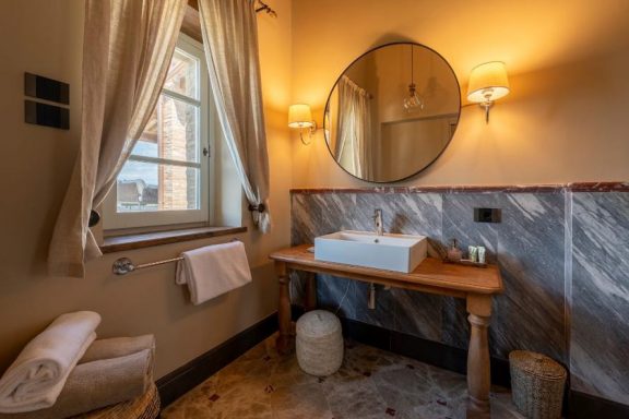 Garden Jr. Suite Lake View